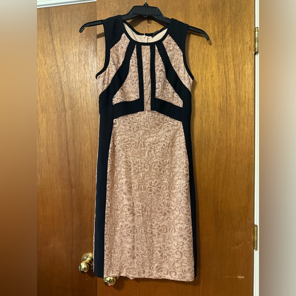 🐠 Ivanka Trump Black and Cream Midi Dress